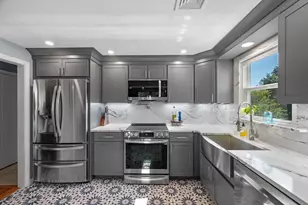 21 Border Rd, Reading, MA 01867 - Photo 6
