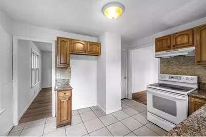 180 Lake Dr, Springfield, MA 01151 - Photo 16