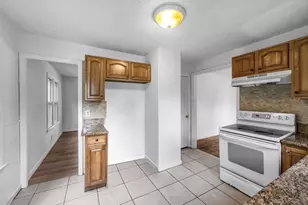 180 Lake Dr, Springfield, MA 01151 - Photo 16