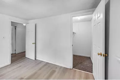 180 Lake Dr, Springfield, MA 01151 - Photo 22