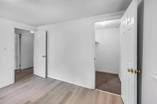 180 Lake Dr, Springfield, MA 01151 - Photo 22