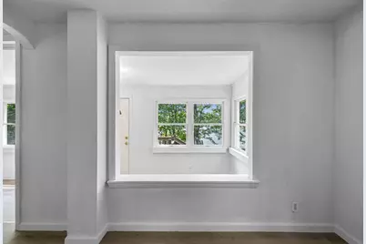 180 Lake Dr, Springfield, MA 01151 - Photo 8
