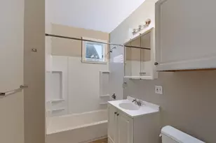 37 Thorndinke St, Beverly, MA 01915 - Photo 22