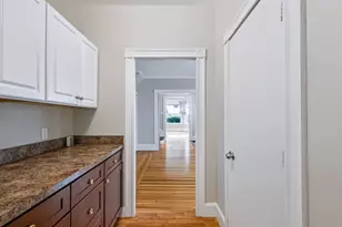 37 Thorndinke St, Beverly, MA 01915 - Photo 6
