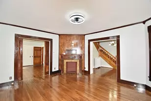 30 Laurel St, Holyoke, MA 01040 - Photo 8