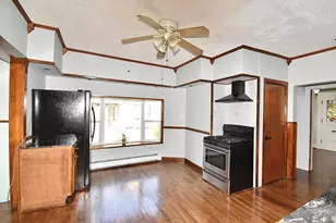 30 Laurel St, Holyoke, MA 01040 - Photo 18