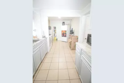 90 Hemlock St, New Bedford, MA 02740 - Photo 6
