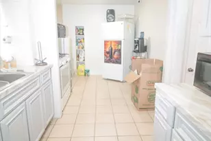 90 Hemlock St, New Bedford, MA 02740 - Photo 6
