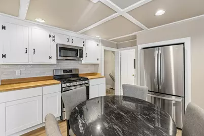141 Hale St #2, Beverly, MA 01915 - Photo 6