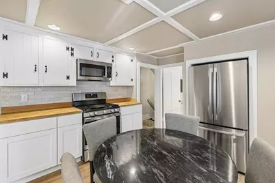 141 Hale St #2, Beverly, MA 01915 - Photo 6