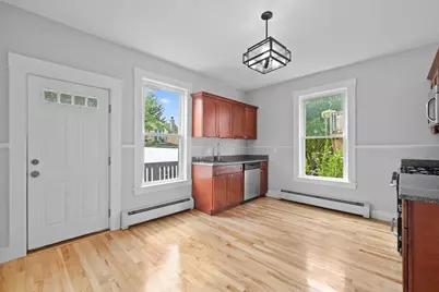 24 Village St #1, Marblehead, MA 01945 - Photo 4