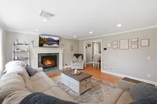 137 Ward St, North Brookfield, MA 01535 - Photo 4