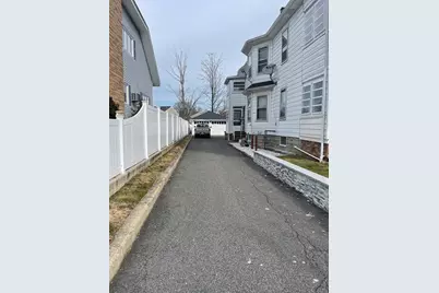 106 Washburn St #1, Taunton, MA 02780 - Photo 8
