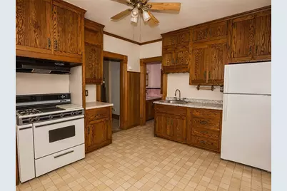 466 East Main Street, Chicopee, MA 01020 - Photo 14
