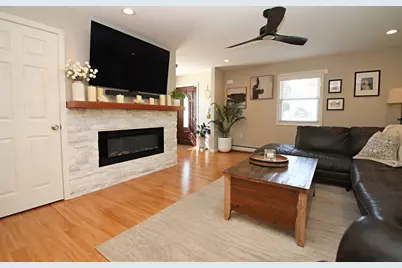 27 Overlea Avenue, Saugus, MA 01906 - Photo 4
