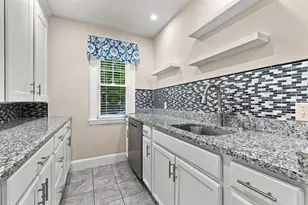 40 County St, Peabody, MA 01960 - Photo 6