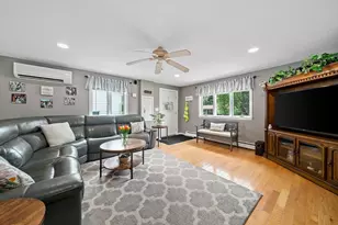 35 Arnold St, Holbrook, MA 02343 - Photo 4