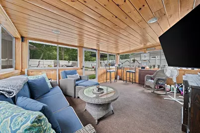 35 Arnold St, Holbrook, MA 02343 - Photo 16