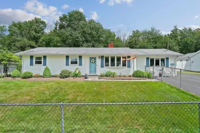 35 Arnold St, Holbrook, MA 02343 - Photo 2