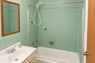 72 Pitman St, Fall River, MA 02723 - Photo 20
