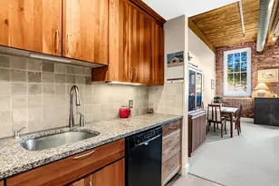 48 Kent St, Newburyport, MA 01950 - Photo 10