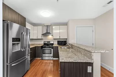 244 Main St #1, Medford, MA 02155 - Photo 4