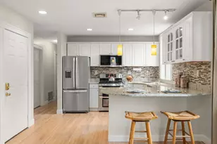 253-255 Main St, Boston, MA 02129 - Photo 6