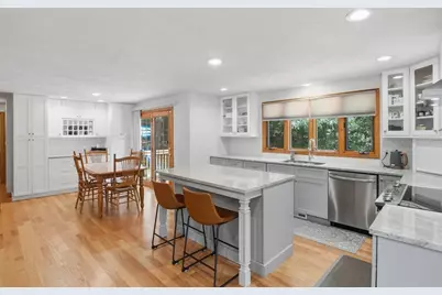 19 Jencks Road, Milford, MA 01757 - Photo 6