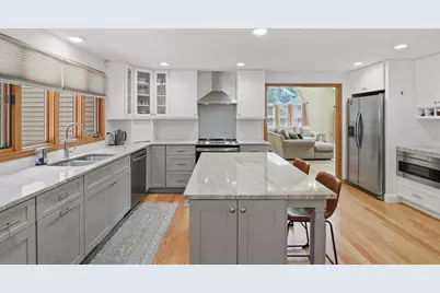 19 Jencks Road, Milford, MA 01757 - Photo 4