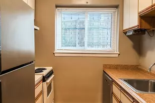 425 South Huntington, Boston, MA 02130 - Photo 2