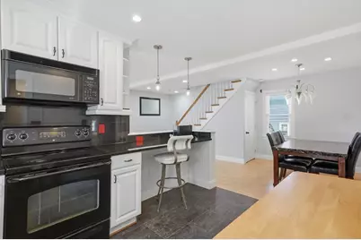 112 Stoughton St, Quincy, MA 02169 - Photo 4