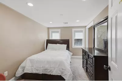 112 Stoughton St, Quincy, MA 02169 - Photo 30