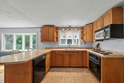 30 Alan Rd, Hamilton, MA 01936 - Photo 6