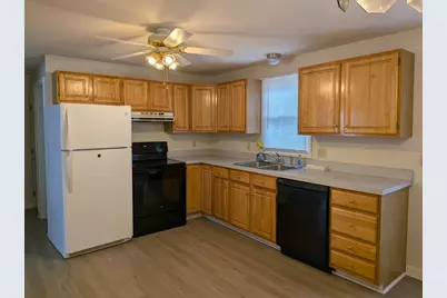 34 Eastern Ave #L, Webster, MA 01570 - Photo 2