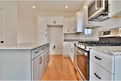 20B Crownshield #20B, Uxbridge, MA 01569 - Photo 8