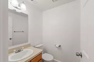 2701 Forest Park Dr, Auburn, MA 01501 - Photo 10