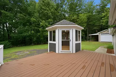 15 Pine Ridge Rd, Montgomery, MA 01085 - Photo 8