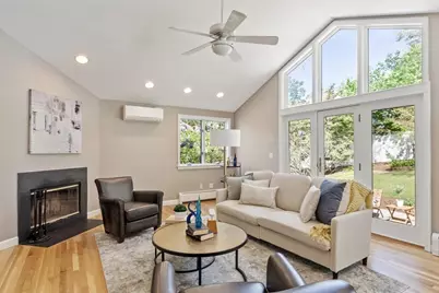 15 Minute Man Lane, Lexington, MA 02421 - Photo 4