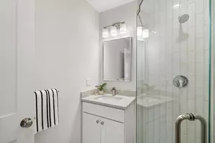 9 Downer Ct, Boston, MA 02122 - Photo 16