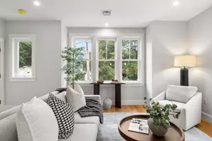 9 Downer Ct, Boston, MA 02122 - Photo 6