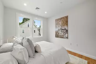 9 Downer Ct, Boston, MA 02122 - Photo 20