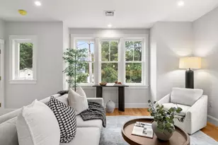 9 Downer Ct, Boston, MA 02122 - Photo 6