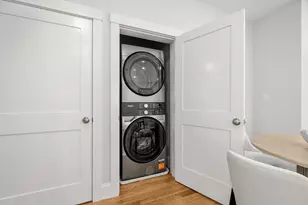 9 Downer Ct, Boston, MA 02122 - Photo 10