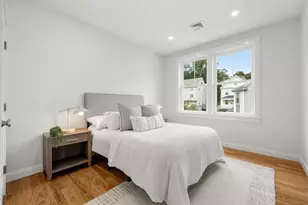 9 Downer Ct, Boston, MA 02122 - Photo 18