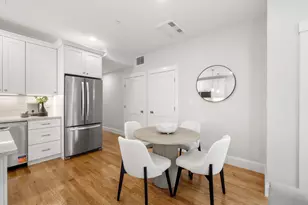 9 Downer Ct, Boston, MA 02122 - Photo 8