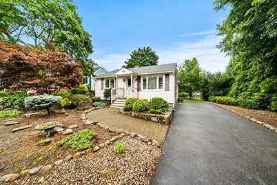 134 Marshall Ave, Lowell, MA 01851 - Photo 22