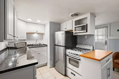 8 Franklin St #19, Marblehead, MA 01945 - Photo 12