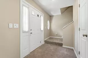 27 Judy Ln, East Longmeadow, MA 01028 - Photo 4