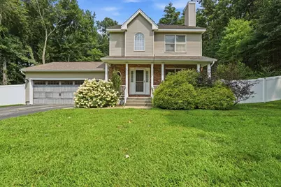 27 Judy Ln, East Longmeadow, MA 01028 - Photo 2