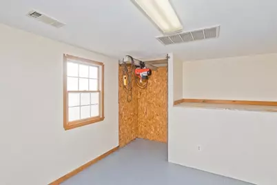1692 Memorial Drive, Chicopee, MA 01020 - Photo 12